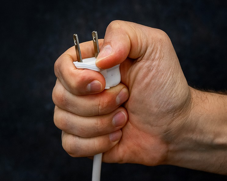 Rooftop solar – Stop the daily energy supply charge rip-off