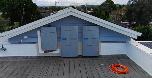 Dodgy solar battery installs