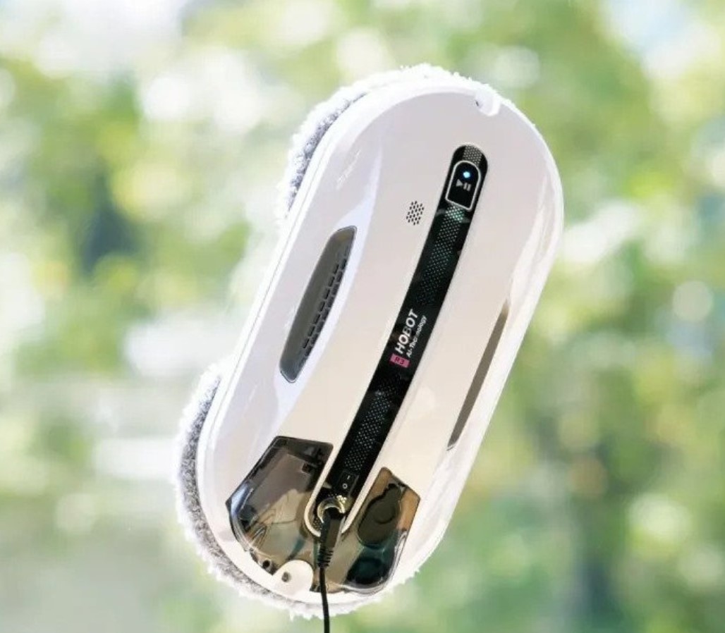 Window cleaning robots