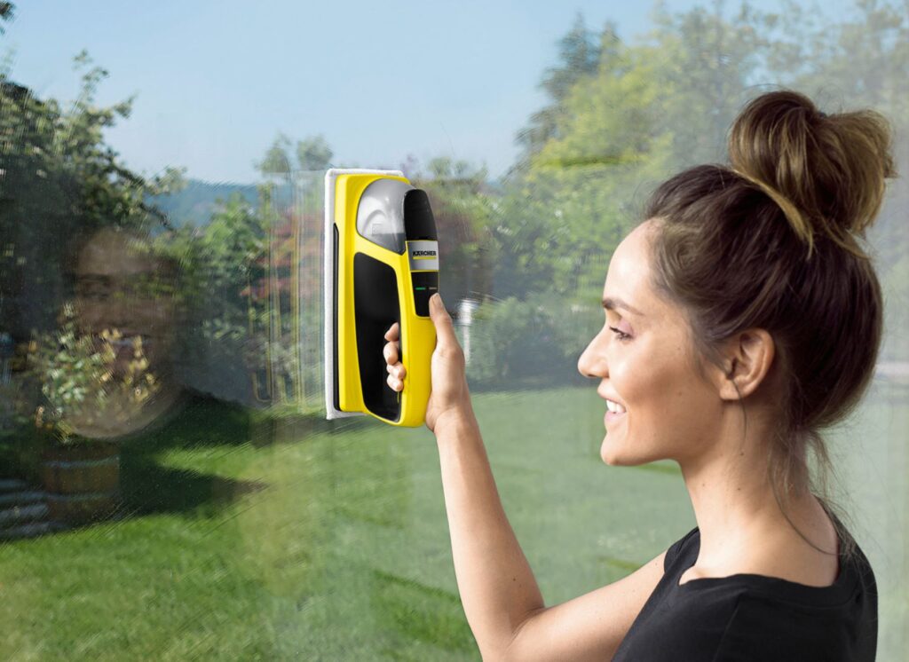 Kärcher KV 4 cordless cleaner