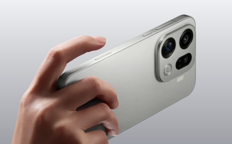 OPPO Find X9 Pro has a 200MP Hasselblad telephoto and a massive 7500 mAh battery.