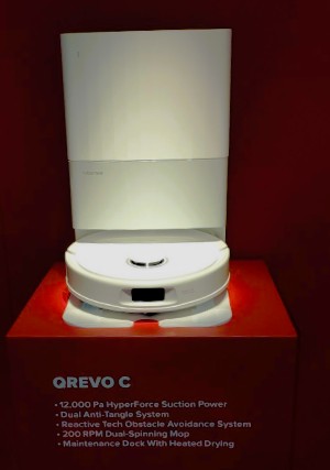 Roborock 2025 robot vacs/mops 