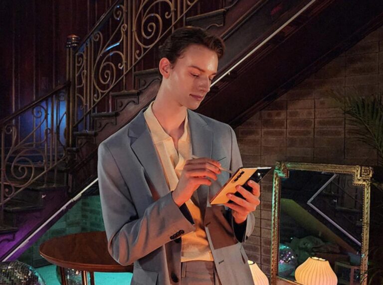 Samsung Galaxy Z Fold4