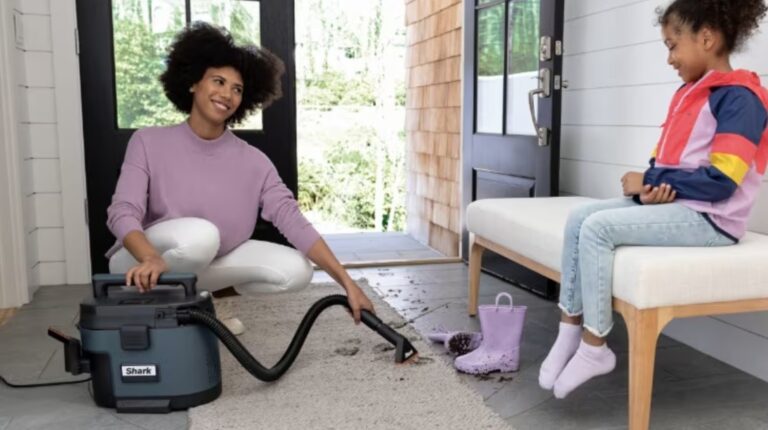 Shark MESSMASTER wet/dry vacuum