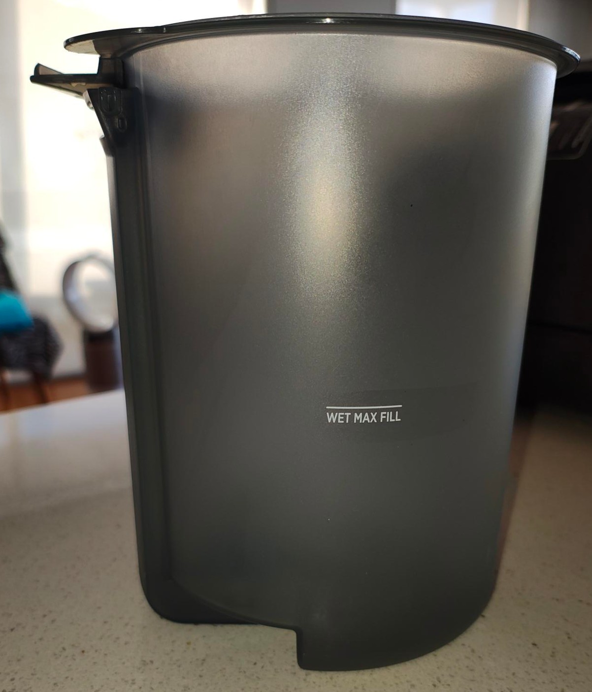 Shark MESSMASTER wet/dry vacuum