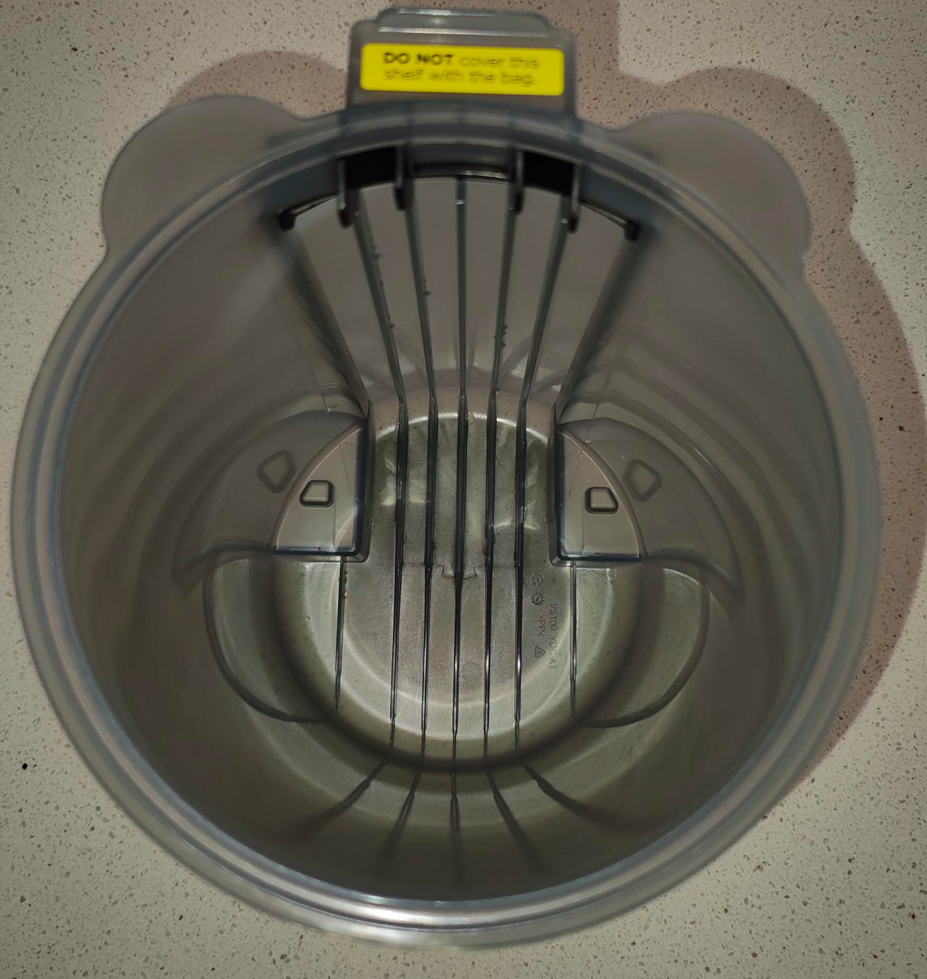 Shark MESSMASTER wet/dry vacuum