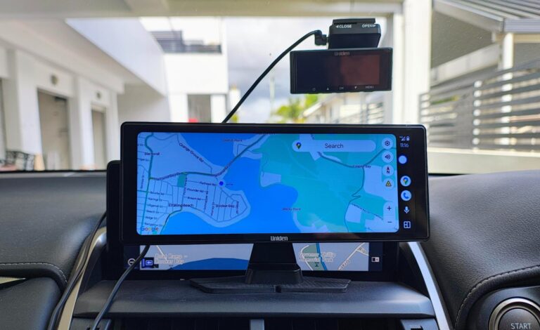 Uniden iGO Play 10+: 10.26” DIY Android Auto or CarPlay (review)